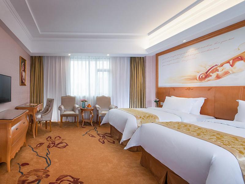 Vienna Hotel Guangdong Zhongshan Nanlang ภายนอก รูปภาพ